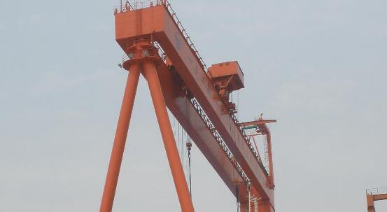 廣東深圳200噸造船門式蜜桃久久无码機現場2