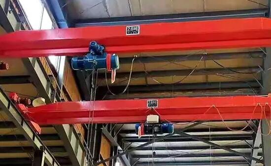 電動單梁蜜桃久久无码機上麵怎麽改造電動葫蘆？
