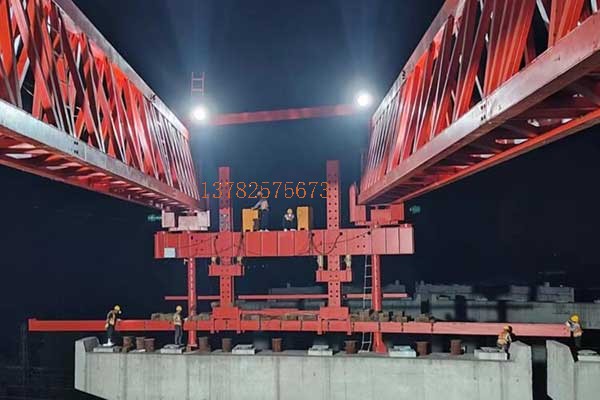 HNJQ60-360配重架橋機，廣州白雲跨鐵項目，架設完成