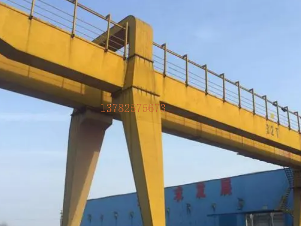 蜜桃99精品国产免费門式蜜桃久久无码機的起升和降落有哪些**注意事項？