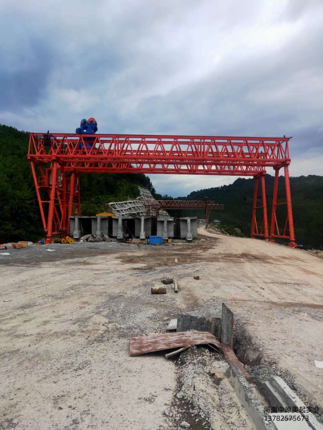 架橋機和提梁機區別在哪？